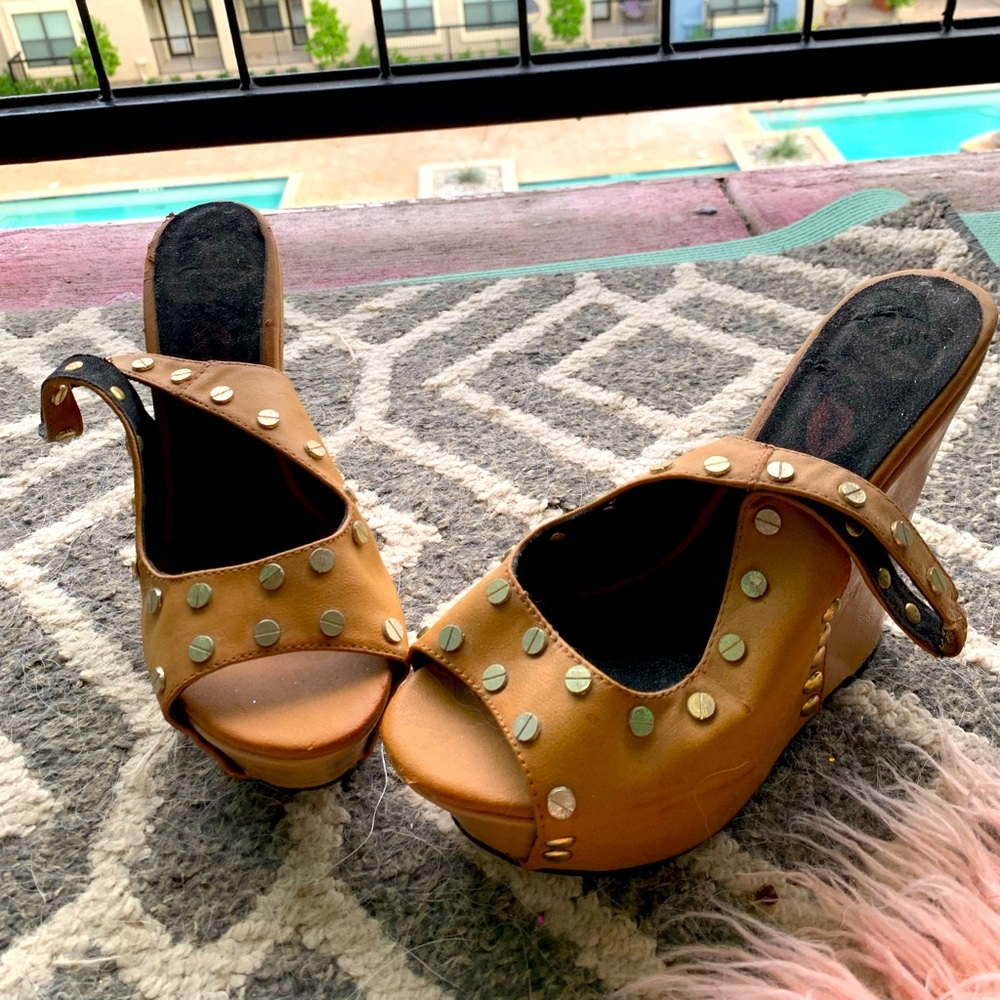 Tan wedge heel with gold embellishments